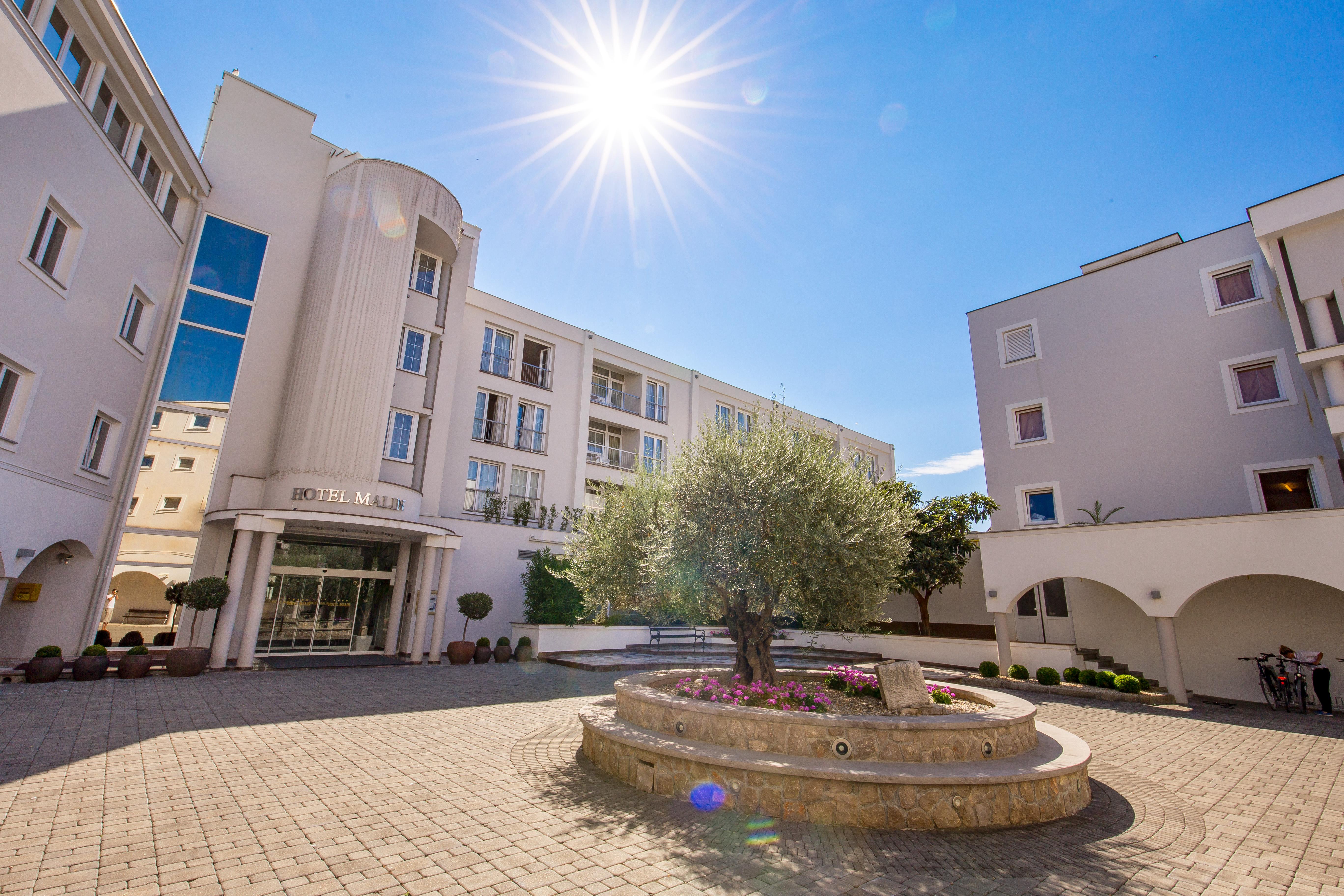 Hotel Malin Malinska Esterno foto